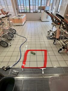 老人保健施設　浴室滑り止めテスト施工